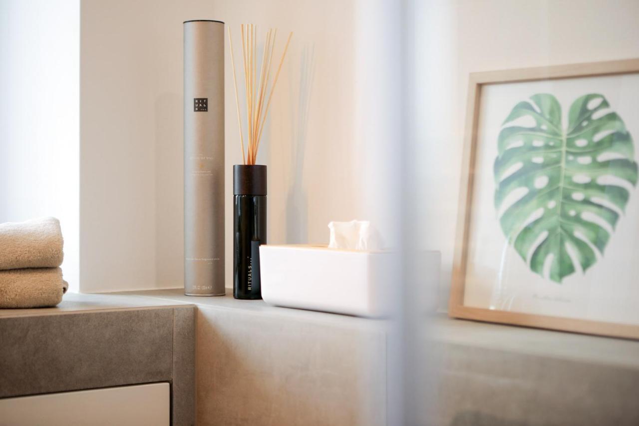 4 Personen Altbau Apartment Nahe Kurfuerstendamm - Romeo & Julia เบอร์ลิน ภายนอก รูปภาพ