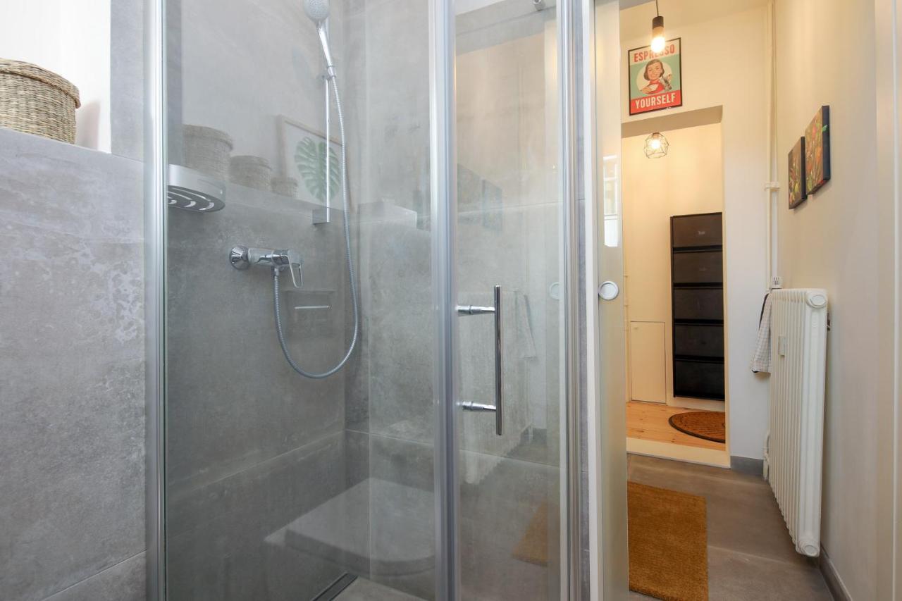 4 Personen Altbau Apartment Nahe Kurfuerstendamm - Romeo & Julia เบอร์ลิน ภายนอก รูปภาพ